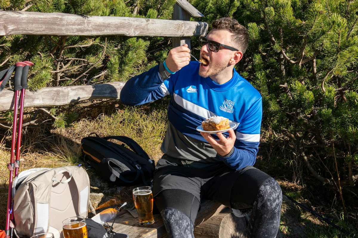 Nutritional balance for men's energy and wellness